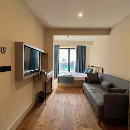 Coastline Szálloda *